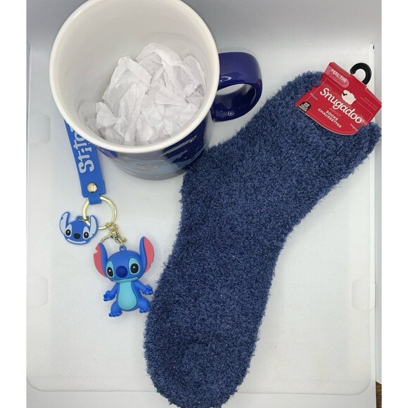 Stitch Mug Gift Set w/ blue, fuzzy socks, and Stitch 3-D keychain - Picture 4 of 8